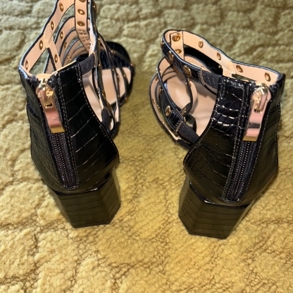 GLADIATOR SANDALS (ZIP BACK) - Picture 5 of 8